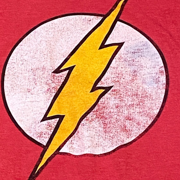 DC Comics The Flash Distressed Logo Lightning Bolt Red Tee Shirt Size 2XL EUC - Picture 2 of 4